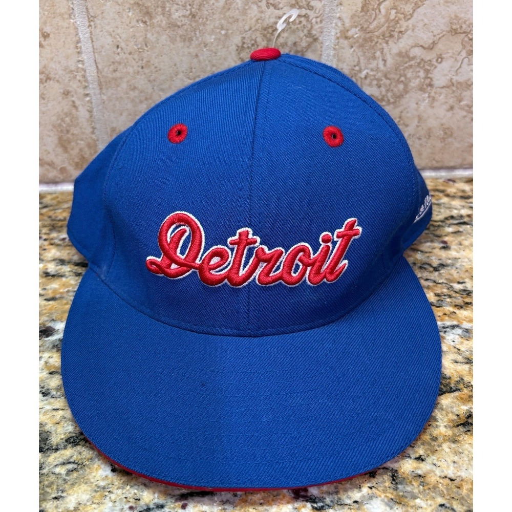 Men's Mitchell & Ness Red Detroit Pistons Hardwood Classics 7 3/8
